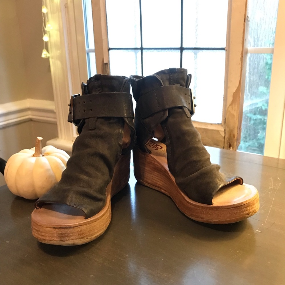 AS98 sandals!